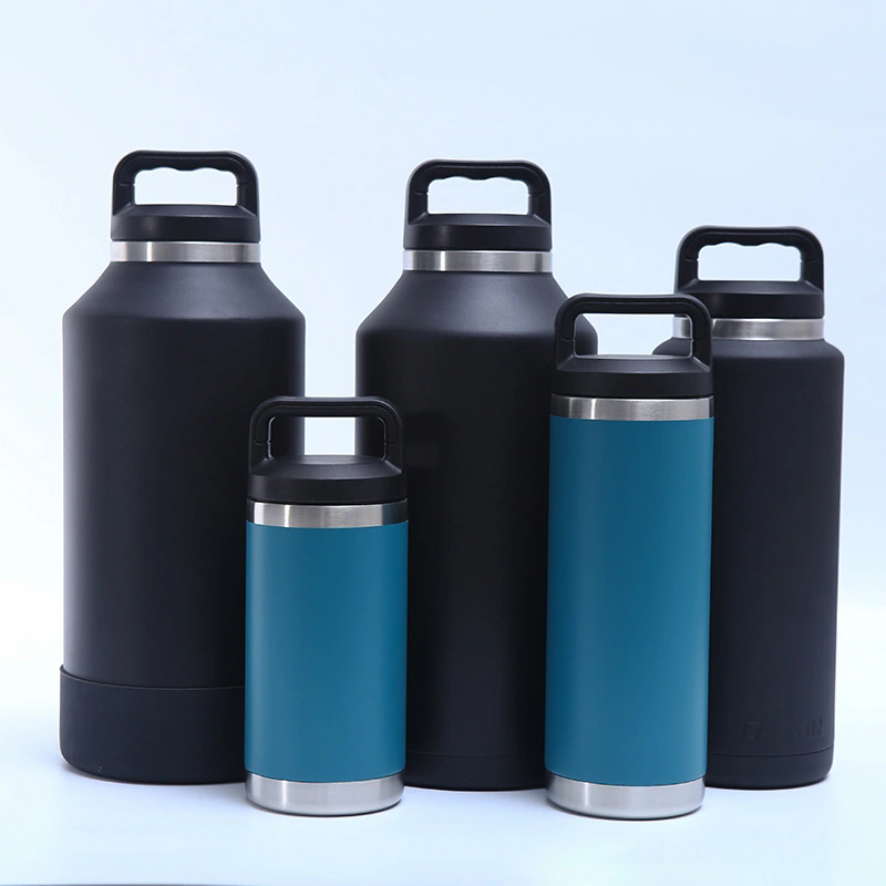 What is the difference between a vacuum flask and an insulated flask?